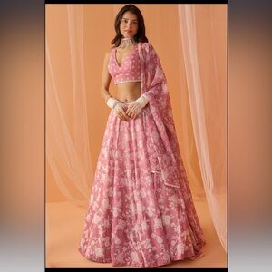 NEW NEVER WORN pink floral print lehenga size XS Indian Wedding Attire!